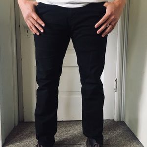 GUESS SLIM FIT BLACK JEANS